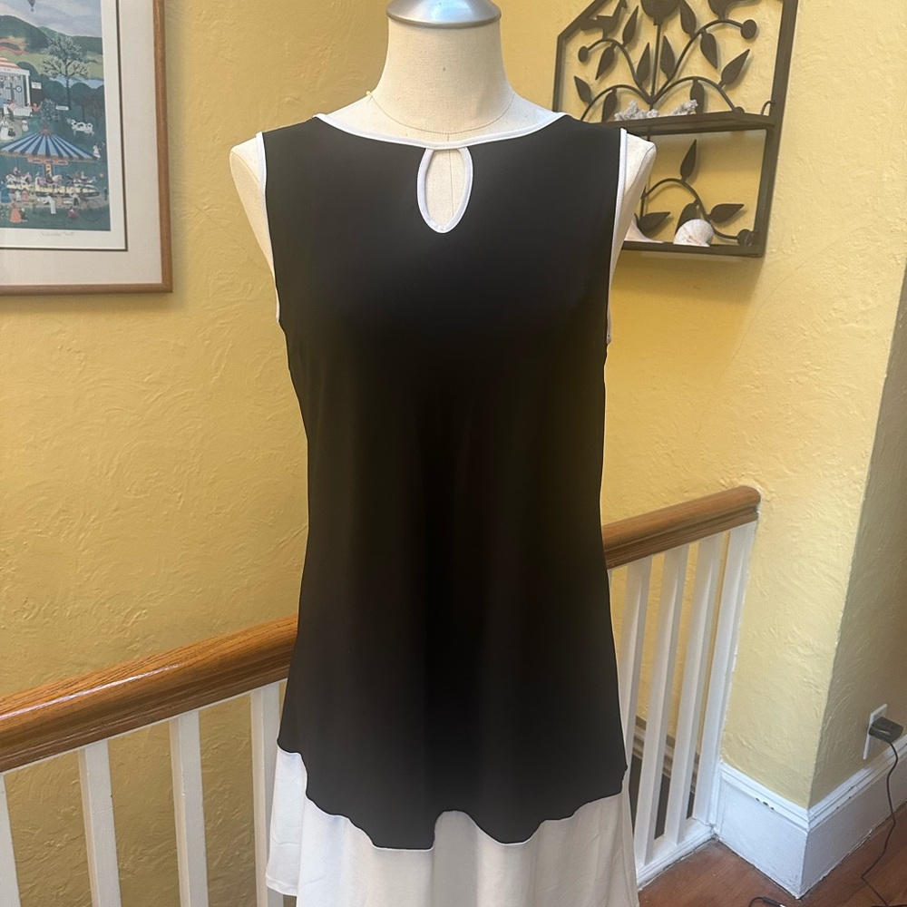 Chic Black Sleeveless Tank Top